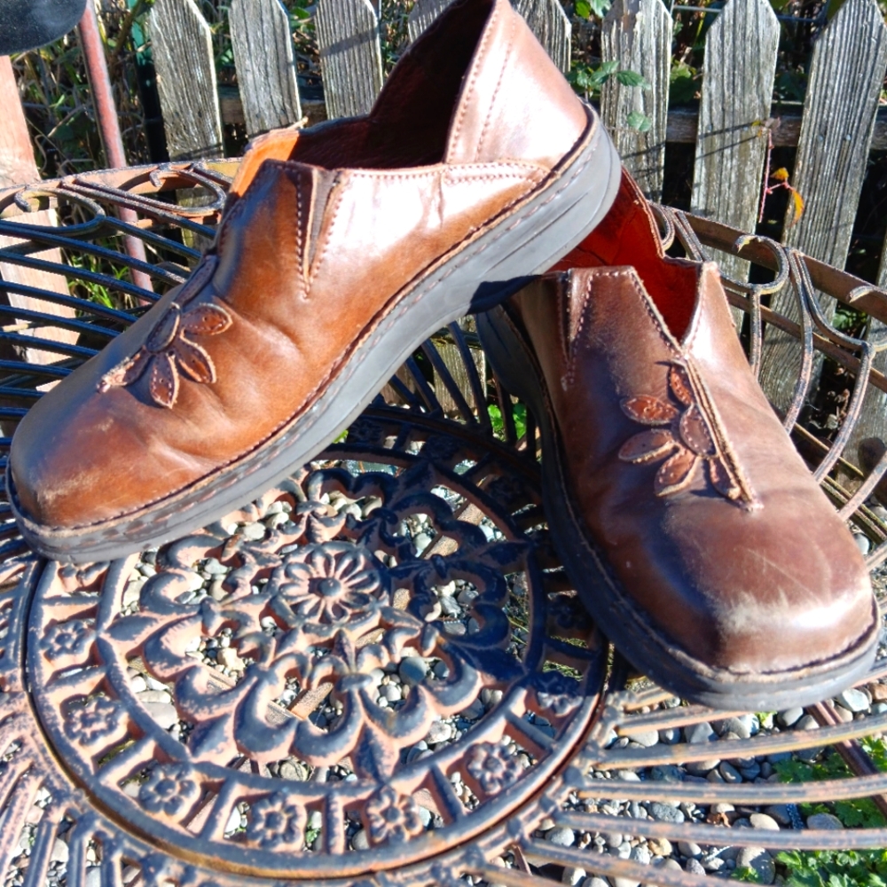 Josef Seibel Brown Leather Floral Design Slip-On Comfort Sole Sz 8 Euro 39